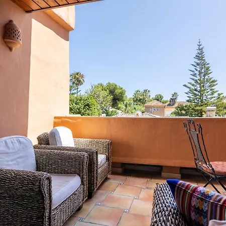 Seafront Paradise In El Paraiso Estepona
