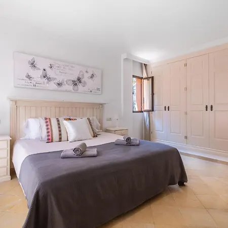 Seafront Paradise In El Paraiso