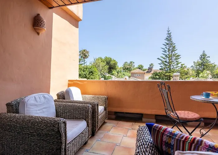 Seafront Paradise In El Paraiso エステポナ