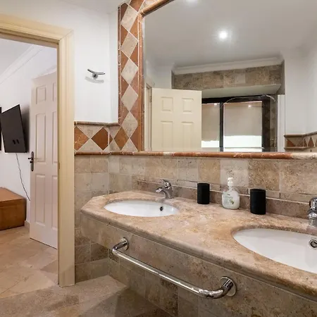 Paraiso - Junto A La Playa