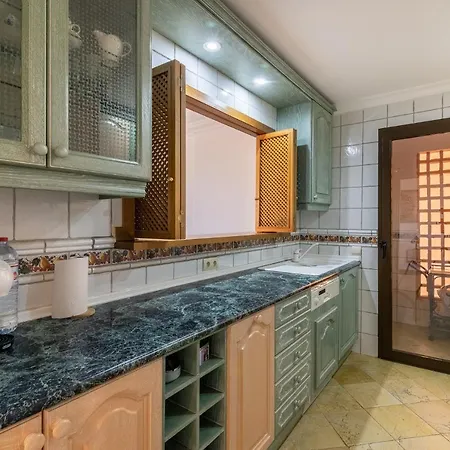Apartment Seafront Paradise In El Paraiso *